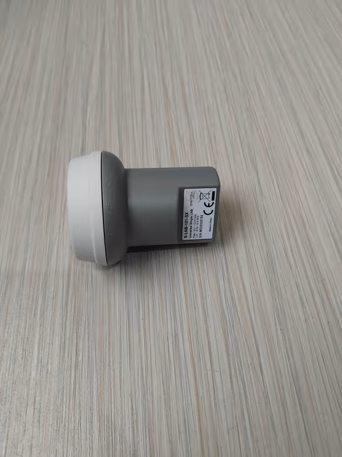LNB SINGLE-UNIVERSAL