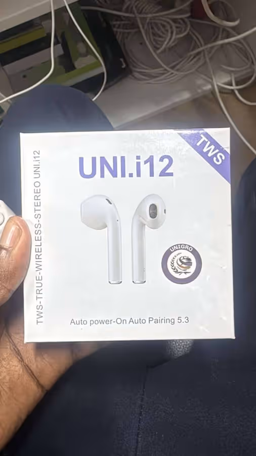 i12 TWS Bluetooth Earbuds - Wireless Earphones