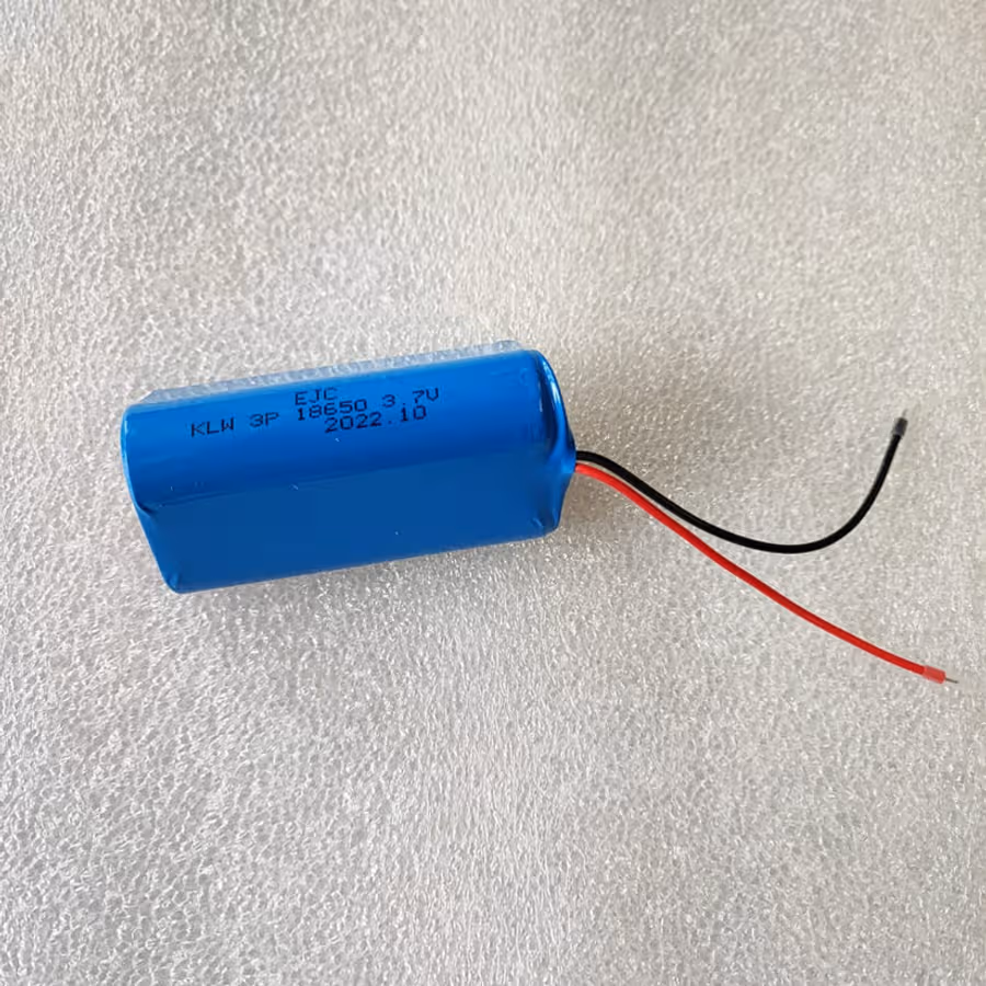 Triangle 3.7V Battery 18650