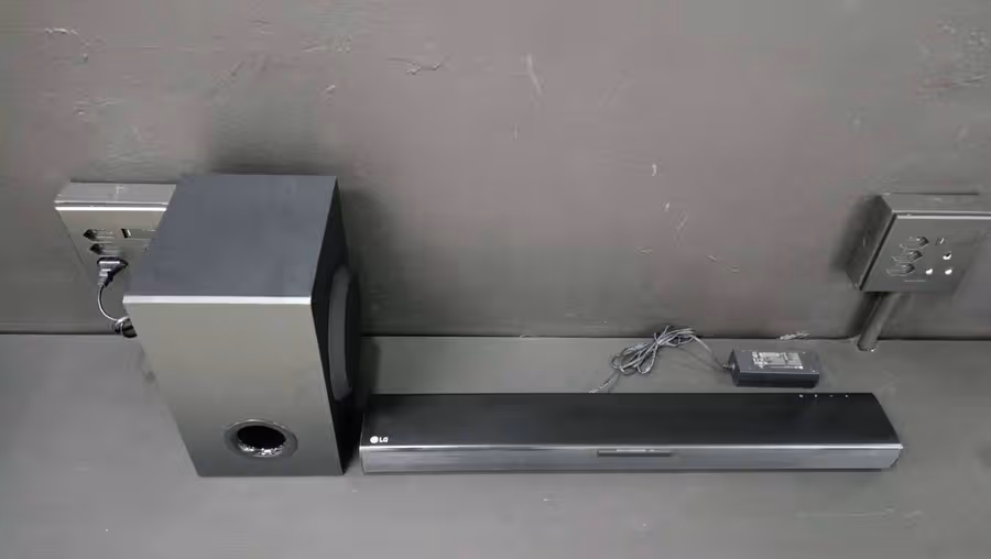 LG 2.1 Ch Sound Bar SQC1