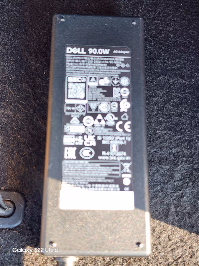 DELL ORGINAL SMALL PIN 90W CHARGER